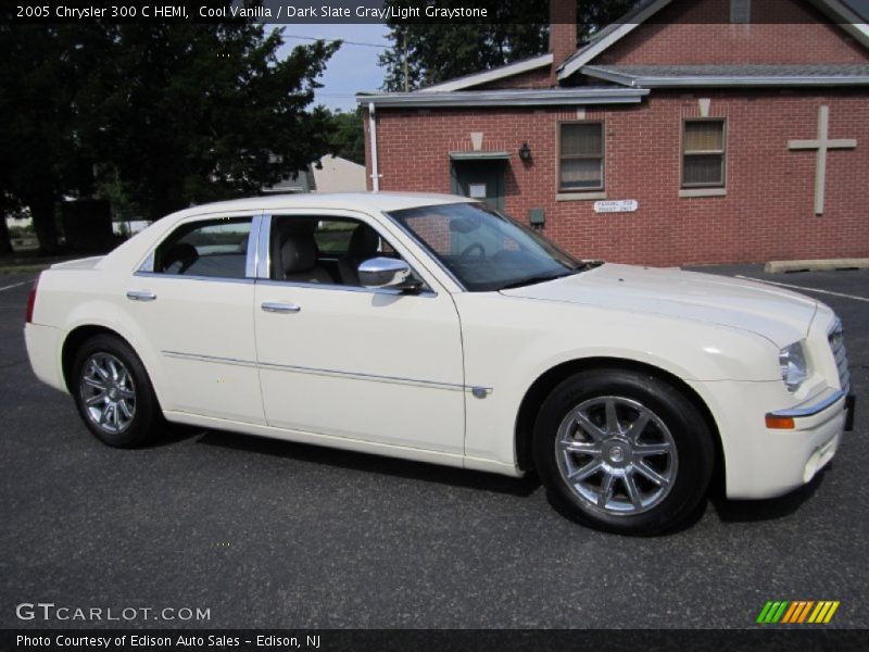 Cool Vanilla / Dark Slate Gray/Light Graystone 2005 Chrysler 300 C HEMI
