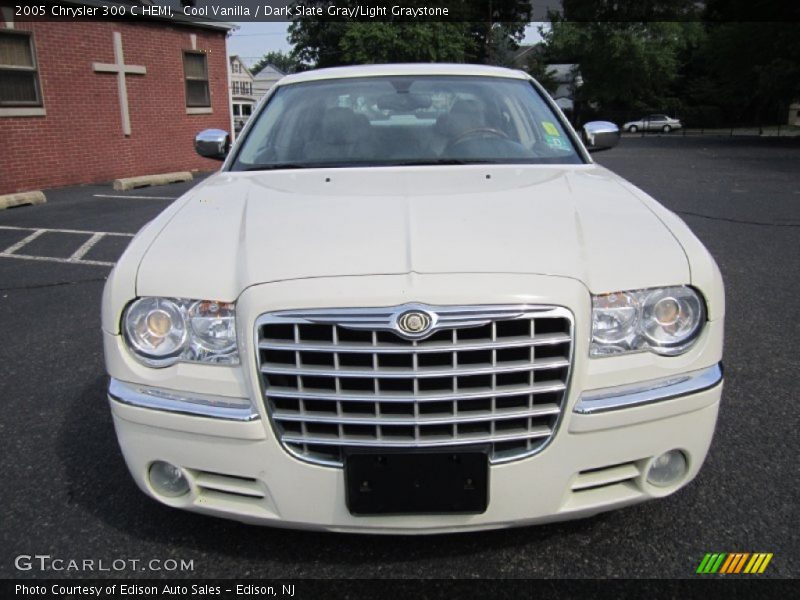 Cool Vanilla / Dark Slate Gray/Light Graystone 2005 Chrysler 300 C HEMI