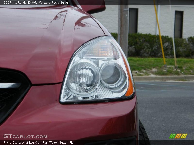 Volcanic Red / Beige 2007 Kia Rondo EX V6