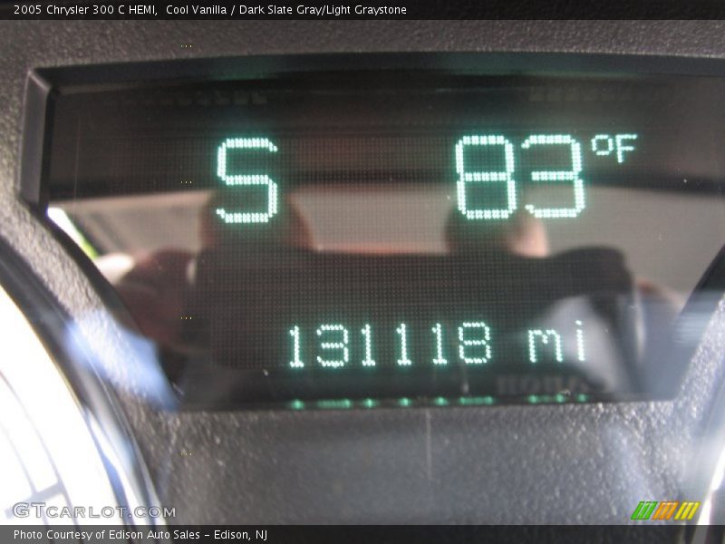 Cool Vanilla / Dark Slate Gray/Light Graystone 2005 Chrysler 300 C HEMI
