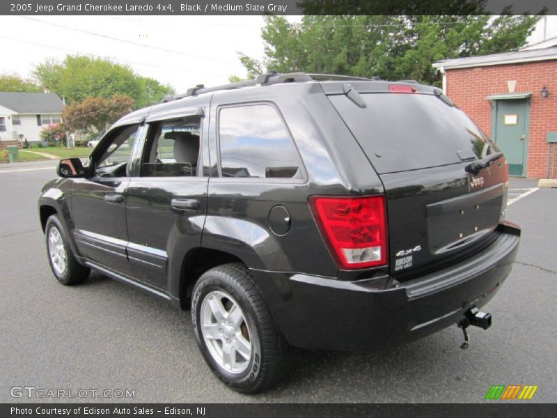 Black / Medium Slate Gray 2005 Jeep Grand Cherokee Laredo 4x4
