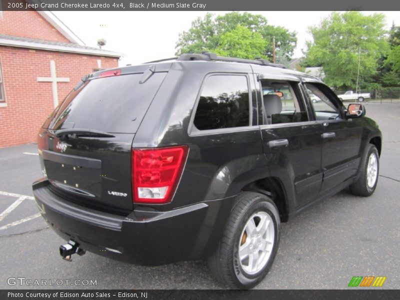 Black / Medium Slate Gray 2005 Jeep Grand Cherokee Laredo 4x4