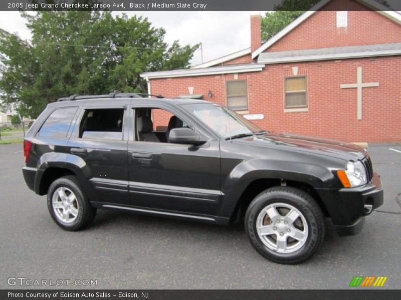 Black / Medium Slate Gray 2005 Jeep Grand Cherokee Laredo 4x4