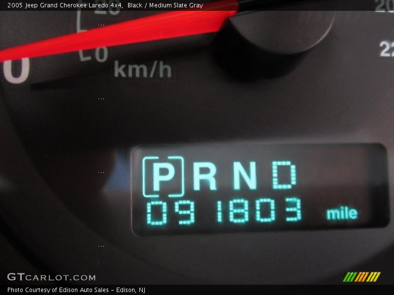 Black / Medium Slate Gray 2005 Jeep Grand Cherokee Laredo 4x4