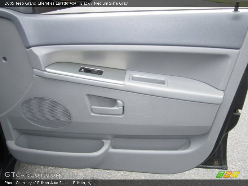 Door Panel of 2005 Grand Cherokee Laredo 4x4
