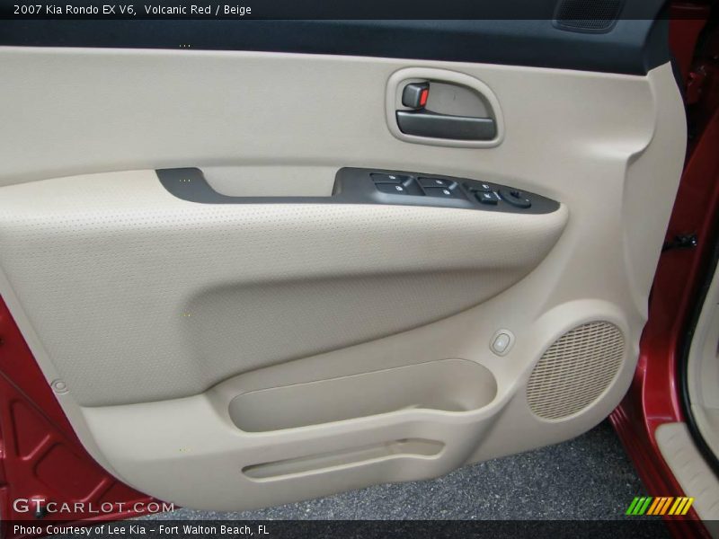 Volcanic Red / Beige 2007 Kia Rondo EX V6