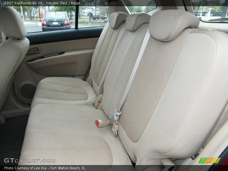 Volcanic Red / Beige 2007 Kia Rondo EX V6