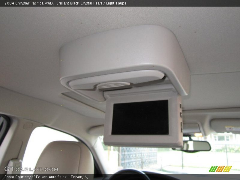 Brilliant Black Crystal Pearl / Light Taupe 2004 Chrysler Pacifica AWD
