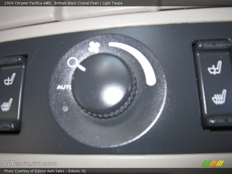 Brilliant Black Crystal Pearl / Light Taupe 2004 Chrysler Pacifica AWD