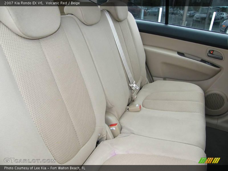 Volcanic Red / Beige 2007 Kia Rondo EX V6