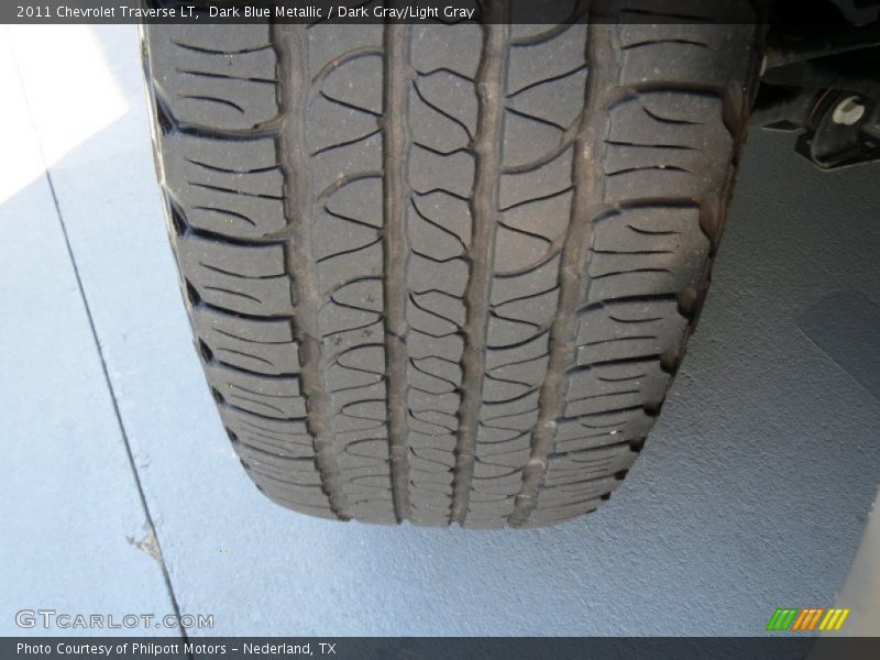 Dark Blue Metallic / Dark Gray/Light Gray 2011 Chevrolet Traverse LT