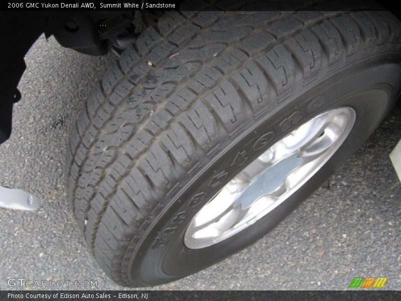 Summit White / Sandstone 2006 GMC Yukon Denali AWD