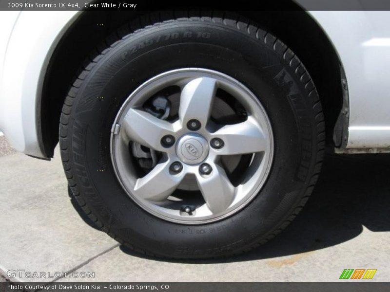 Clear White / Gray 2009 Kia Sorento LX 4x4