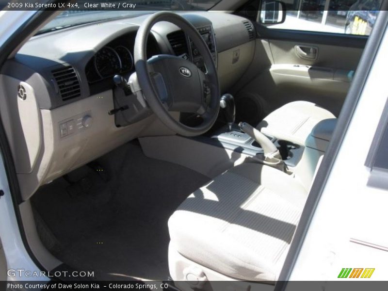 Clear White / Gray 2009 Kia Sorento LX 4x4