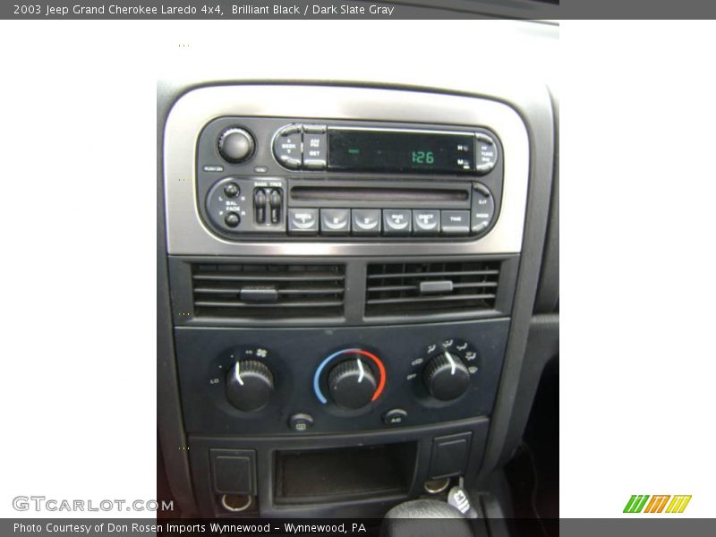 Brilliant Black / Dark Slate Gray 2003 Jeep Grand Cherokee Laredo 4x4