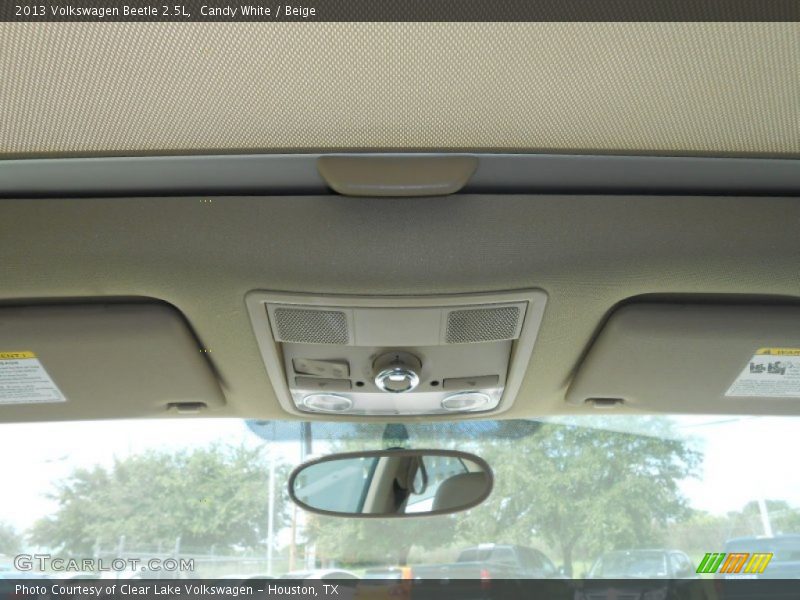 Candy White / Beige 2013 Volkswagen Beetle 2.5L