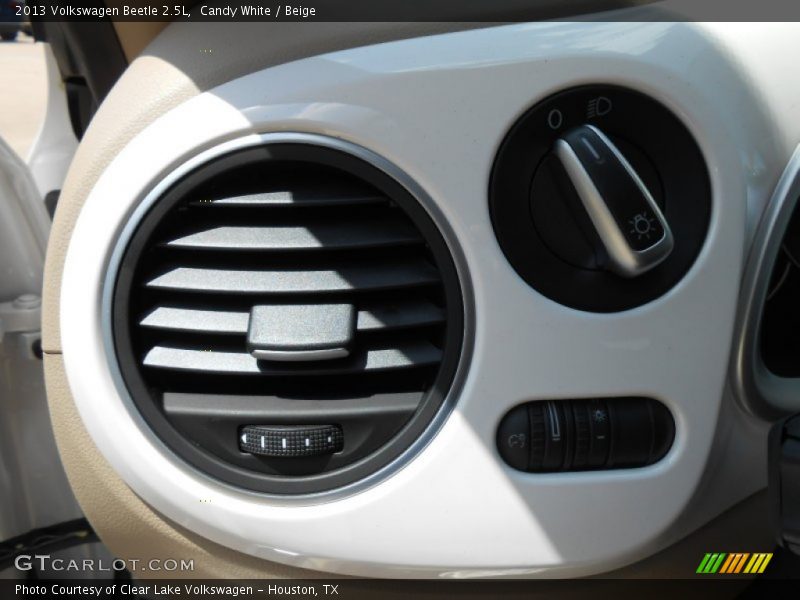 Candy White / Beige 2013 Volkswagen Beetle 2.5L