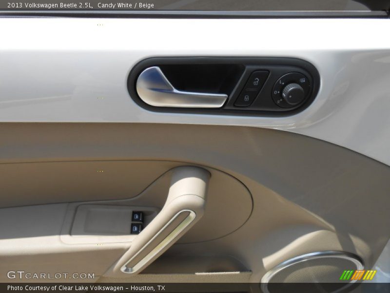 Candy White / Beige 2013 Volkswagen Beetle 2.5L