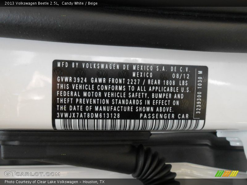 Candy White / Beige 2013 Volkswagen Beetle 2.5L