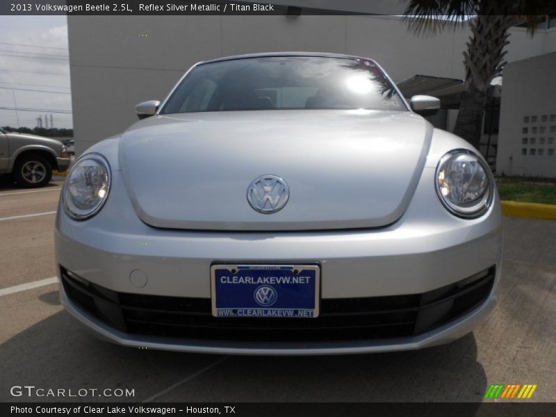 Reflex Silver Metallic / Titan Black 2013 Volkswagen Beetle 2.5L