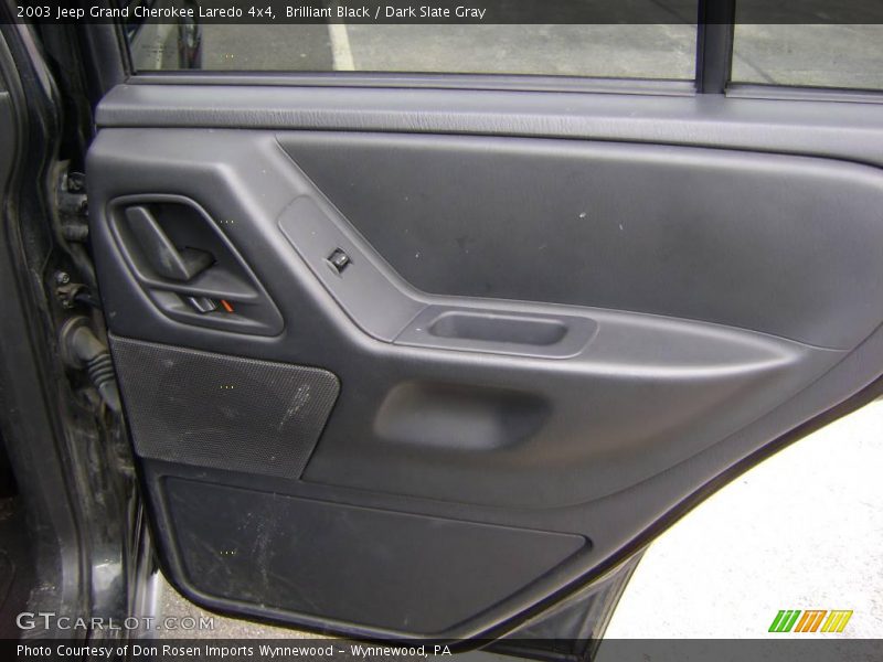 Brilliant Black / Dark Slate Gray 2003 Jeep Grand Cherokee Laredo 4x4