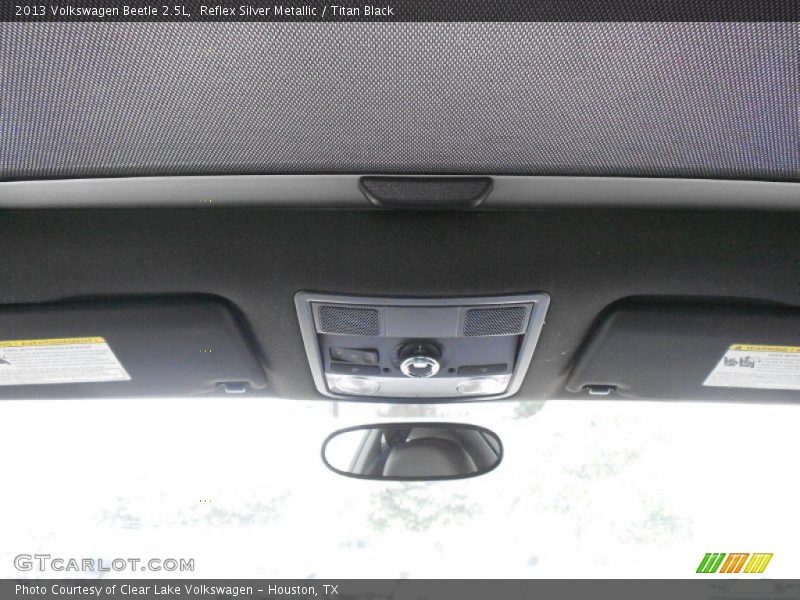 Reflex Silver Metallic / Titan Black 2013 Volkswagen Beetle 2.5L