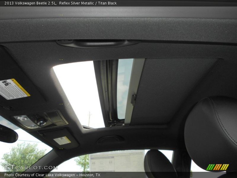 Reflex Silver Metallic / Titan Black 2013 Volkswagen Beetle 2.5L