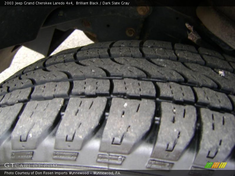 Brilliant Black / Dark Slate Gray 2003 Jeep Grand Cherokee Laredo 4x4