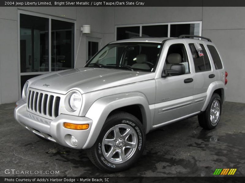 Bright Silver Metallic / Light Taupe/Dark Slate Gray 2004 Jeep Liberty Limited