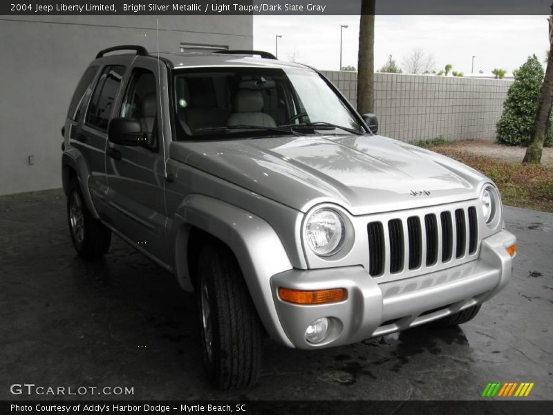 Bright Silver Metallic / Light Taupe/Dark Slate Gray 2004 Jeep Liberty Limited