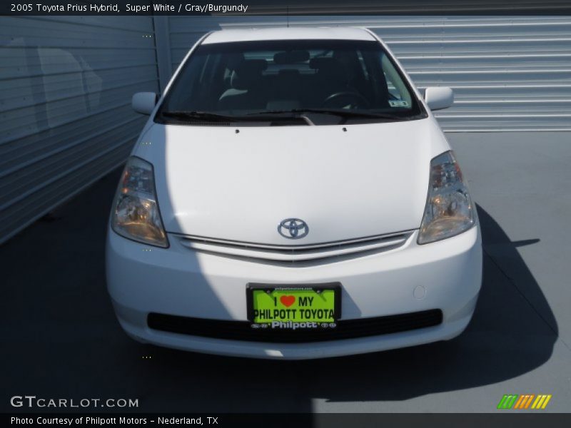 Super White / Gray/Burgundy 2005 Toyota Prius Hybrid