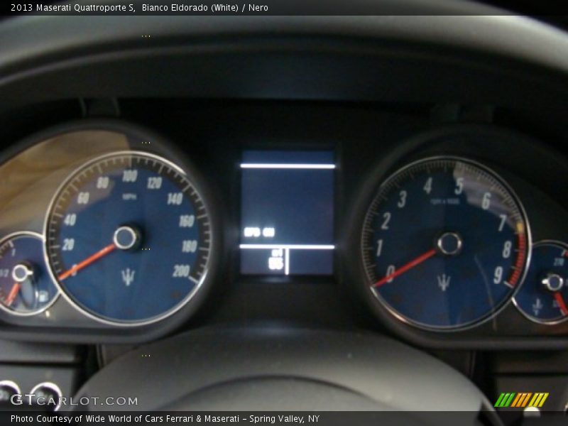 Bianco Eldorado (White) / Nero 2013 Maserati Quattroporte S