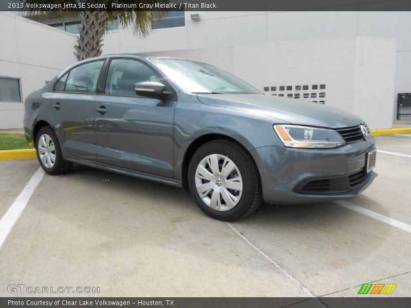 Platinum Gray Metallic / Titan Black 2013 Volkswagen Jetta SE Sedan