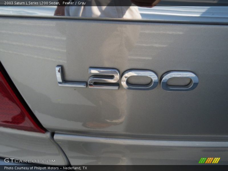 Pewter / Gray 2003 Saturn L Series L200 Sedan