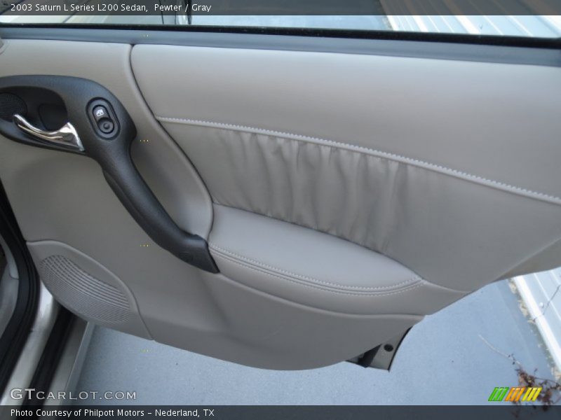 Pewter / Gray 2003 Saturn L Series L200 Sedan