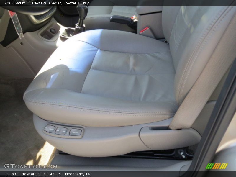 Pewter / Gray 2003 Saturn L Series L200 Sedan