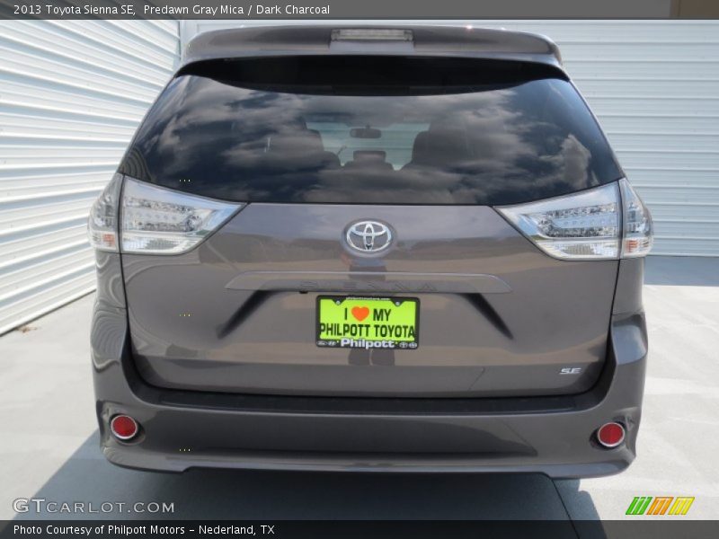 Predawn Gray Mica / Dark Charcoal 2013 Toyota Sienna SE
