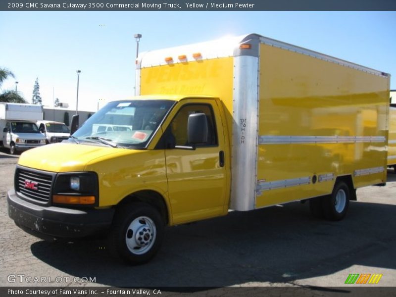 Yellow / Medium Pewter 2009 GMC Savana Cutaway 3500 Commercial Moving Truck