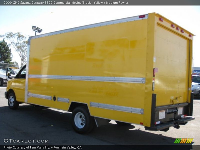 Yellow / Medium Pewter 2009 GMC Savana Cutaway 3500 Commercial Moving Truck