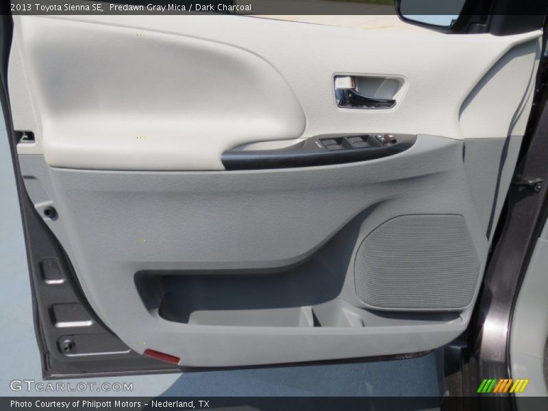 Predawn Gray Mica / Dark Charcoal 2013 Toyota Sienna SE