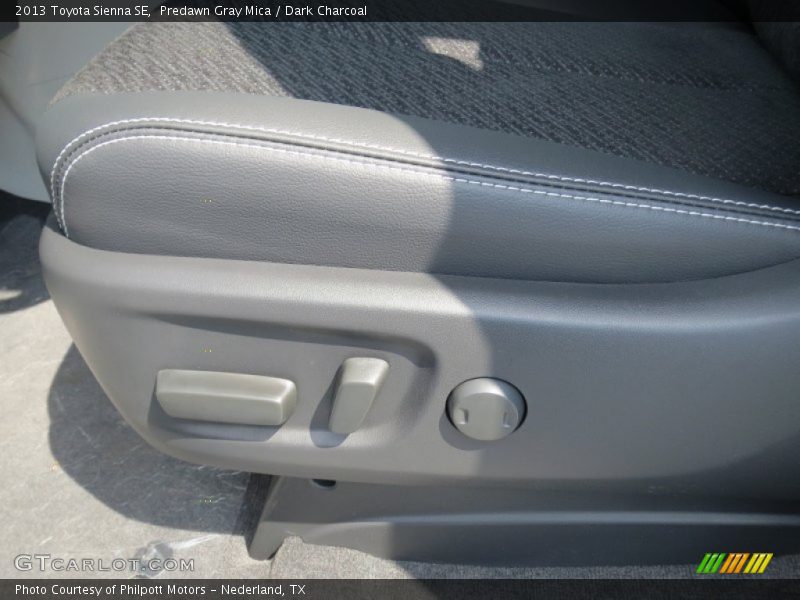 Predawn Gray Mica / Dark Charcoal 2013 Toyota Sienna SE