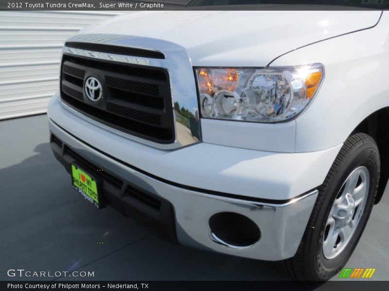 Super White / Graphite 2012 Toyota Tundra CrewMax