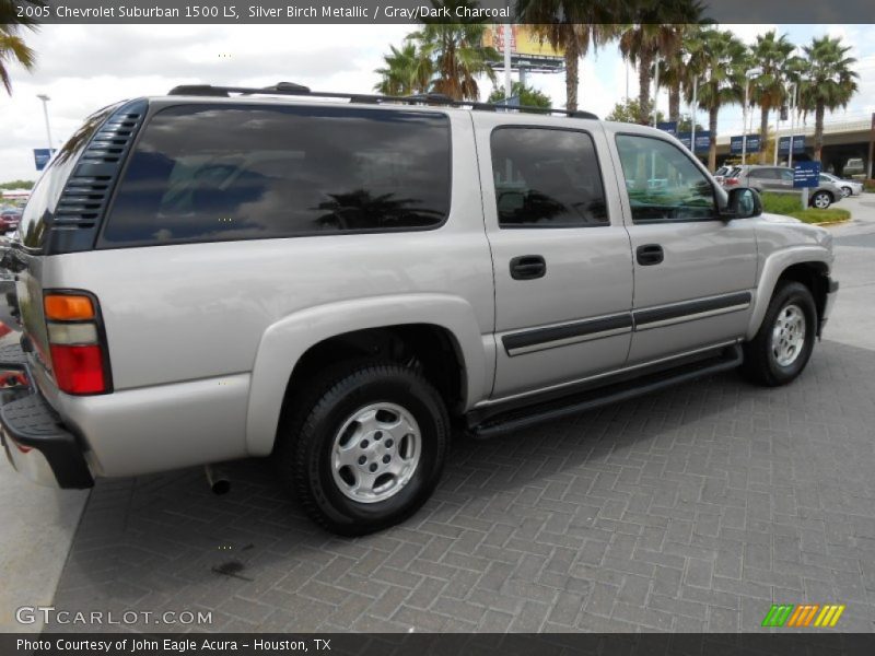 Silver Birch Metallic / Gray/Dark Charcoal 2005 Chevrolet Suburban 1500 LS