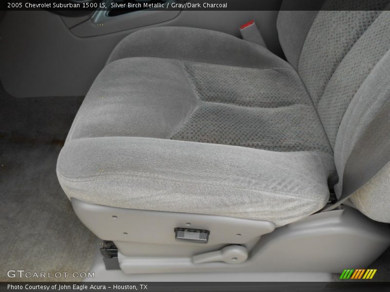 Silver Birch Metallic / Gray/Dark Charcoal 2005 Chevrolet Suburban 1500 LS