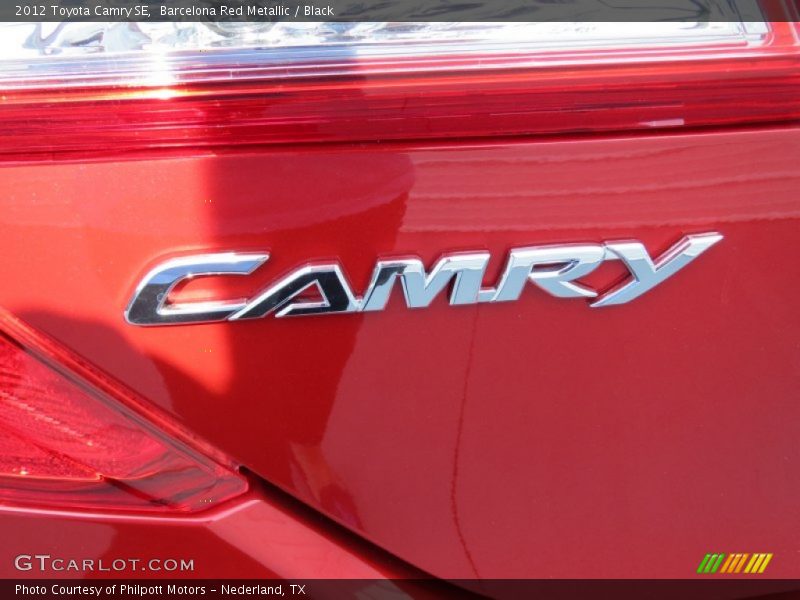 Barcelona Red Metallic / Black 2012 Toyota Camry SE