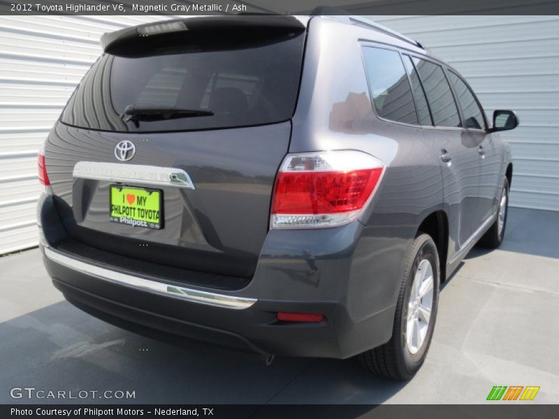 Magnetic Gray Metallic / Ash 2012 Toyota Highlander V6