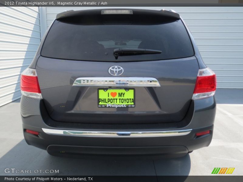 Magnetic Gray Metallic / Ash 2012 Toyota Highlander V6