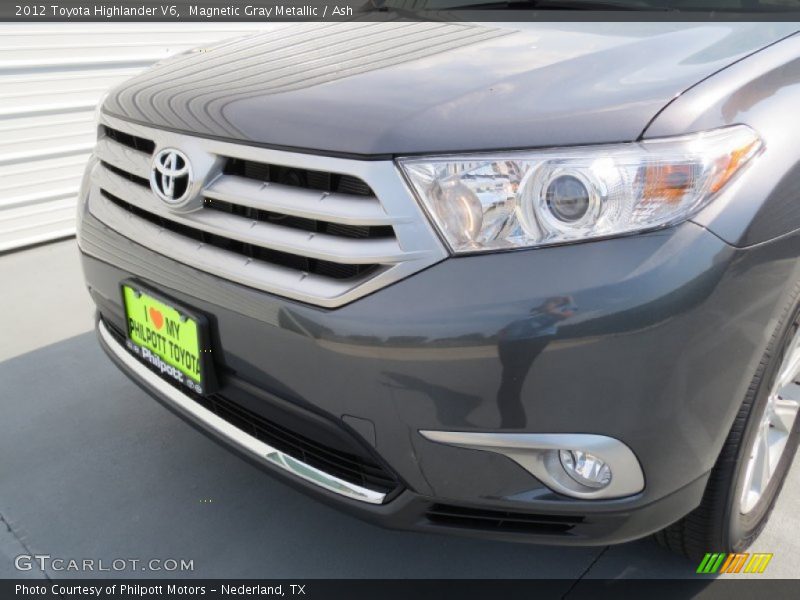 Magnetic Gray Metallic / Ash 2012 Toyota Highlander V6