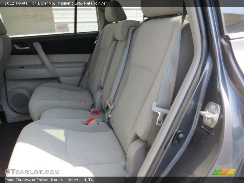 Magnetic Gray Metallic / Ash 2012 Toyota Highlander V6