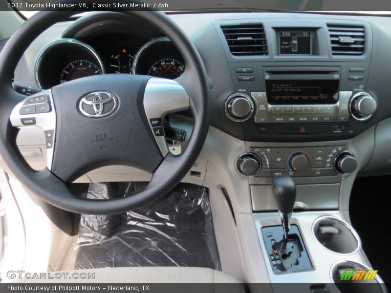 Classic Silver Metallic / Ash 2012 Toyota Highlander V6